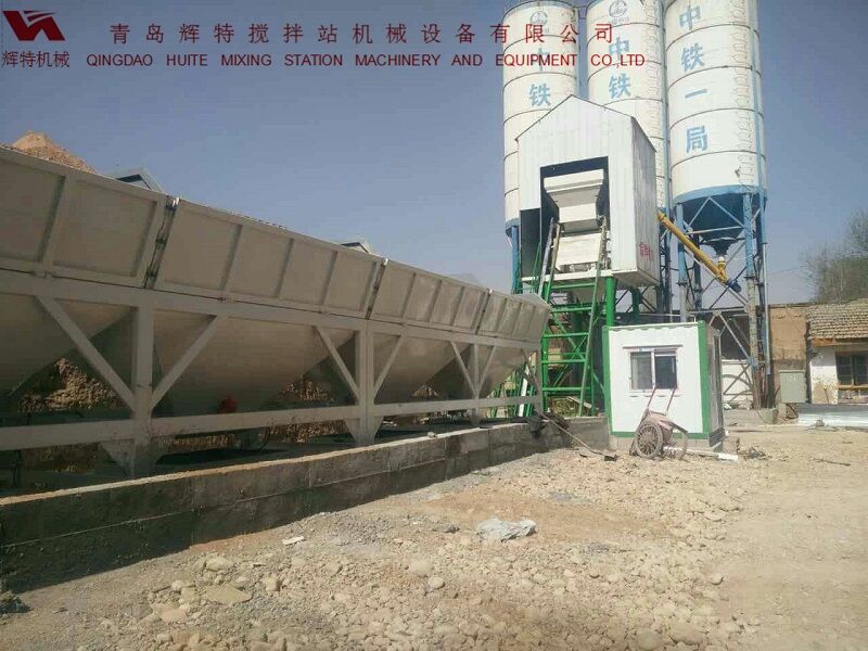 輝特攪拌站50站采用計算機(jī)加儀表的控制系統(tǒng)，計算速度快
