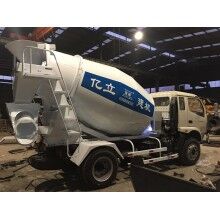 廠家大量供應(yīng)3m3混凝土罐車，攪拌罐車，量大從優(yōu)